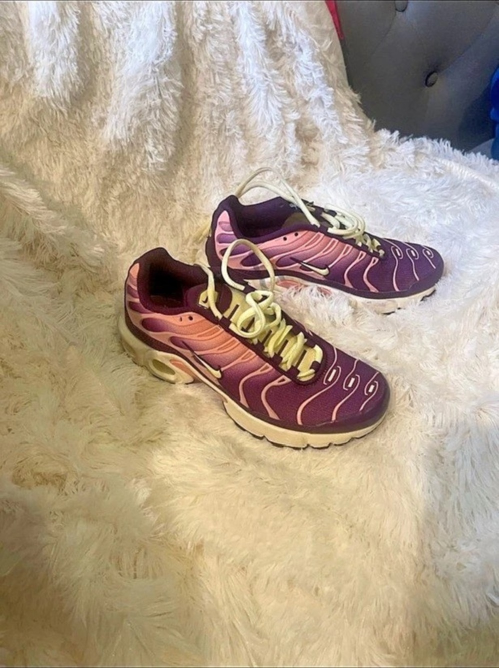 Purple & Pink Athletic Shoes